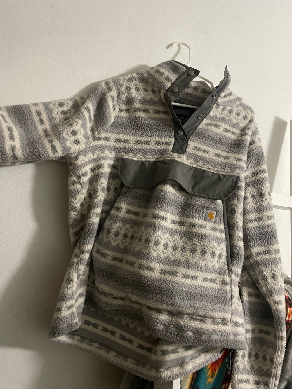 Carhartt Women's Gray & White Patterned Sherpa Pullover Hoodie